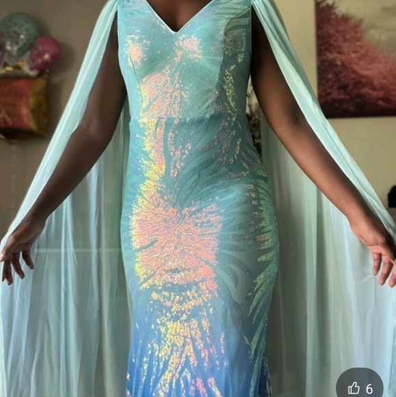 Mint Blue Random Print Contrast Mesh and Sequined Mermaid Maxi Gown - Picture 11 of 11